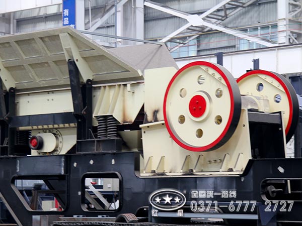 车载型流动鄂式破碎机 车载型流动鄂式破碎机