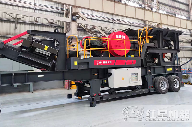 颚式移动破碎站图片 颚式移动破碎站图片