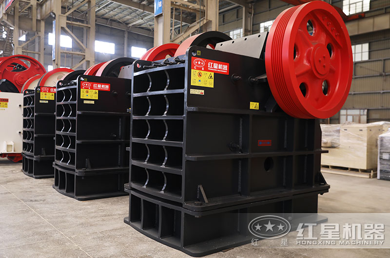 颚式破石机图片 颚式破石机图片