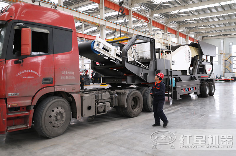 移动建筑垃圾粉碎机准备发货 移动建筑垃圾粉碎机准备发货