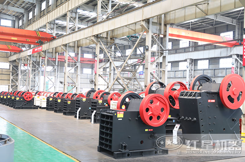 颚式破碎机生产车间实拍图 颚式破碎机生产车间实拍图