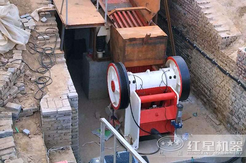 钢渣破碎现场图片 钢渣破碎现场图片