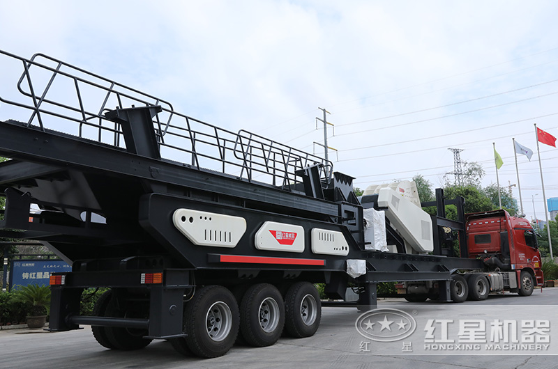 轮胎式移动破碎机图片 轮胎式移动破碎机图片