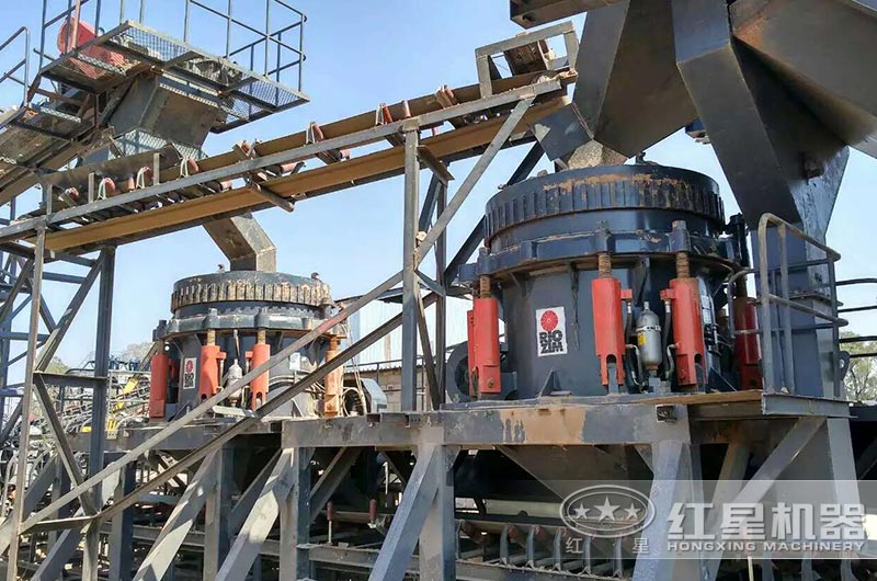 圆锥破安装搭建现场图 圆锥破安装搭建现场图