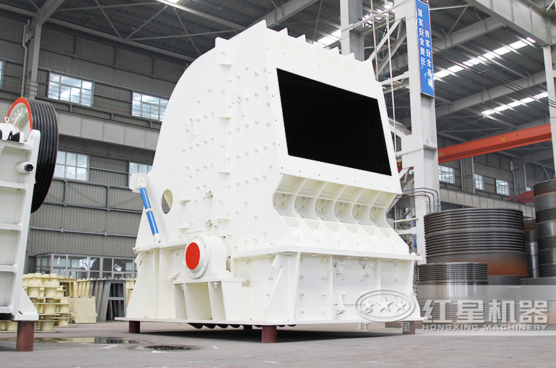 大型重锤式破碎机设备生产车间 大型重锤式破碎机设备生产车间