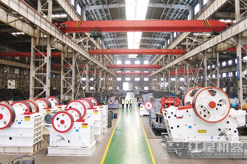 冰球突破鄂式破碎机车间 冰球突破鄂式破碎机车间