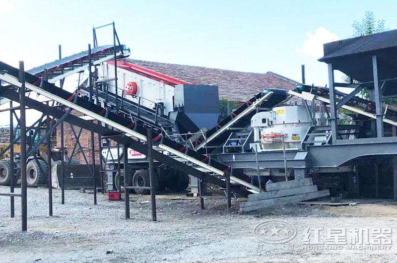 河南客户移动式制砂机工作现场图片 河南客户移动式制砂机工作现场图片